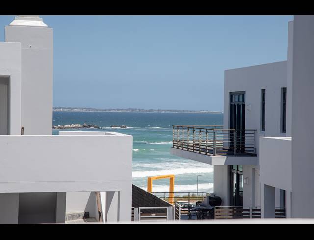 1 BEDROOM APARTMENT FOR SALE IN BIG BAY
